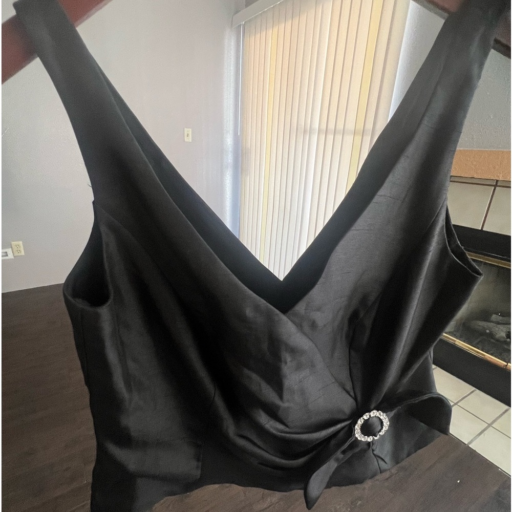 JR Nites fashions black dress top size 8.